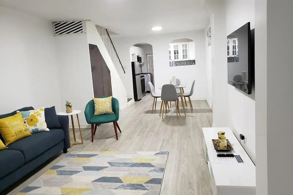 Birch Way Haven Apartment Kingston 0*,