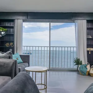  Apartment Ocean Views At The Tower