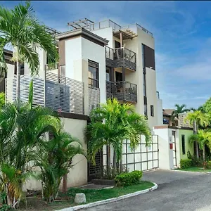  Apartment Finest Riches Manor 1 Gladstone Drive Apt A2 Kgn 6 New Kgn